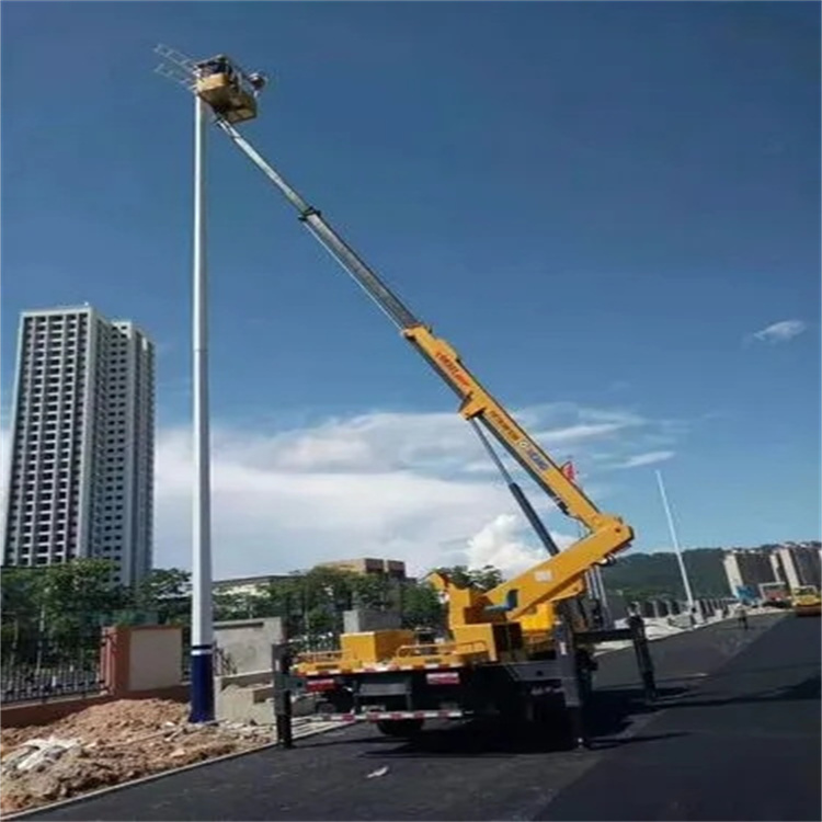 平湖维修路灯的曲臂升降车出租